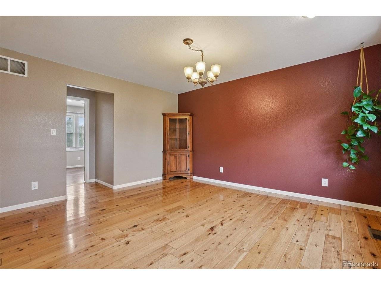 7667 W Brook, Littleton, CO 80128