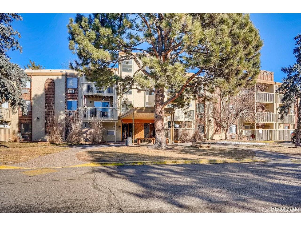 1304 S Parker #359, Denver, CO 80231