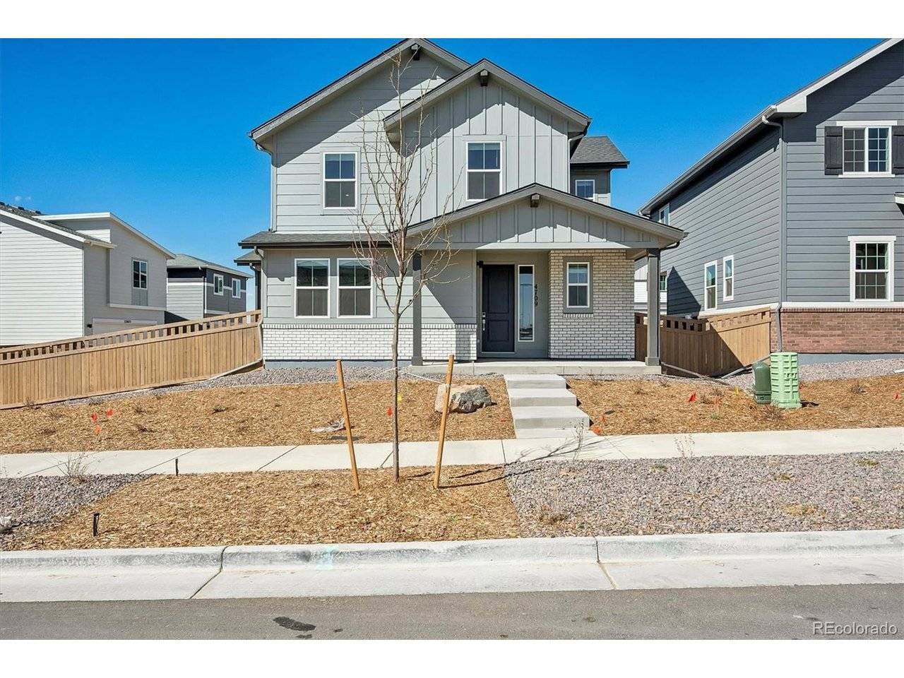 4709 N Valdai, Aurora, CO 80019