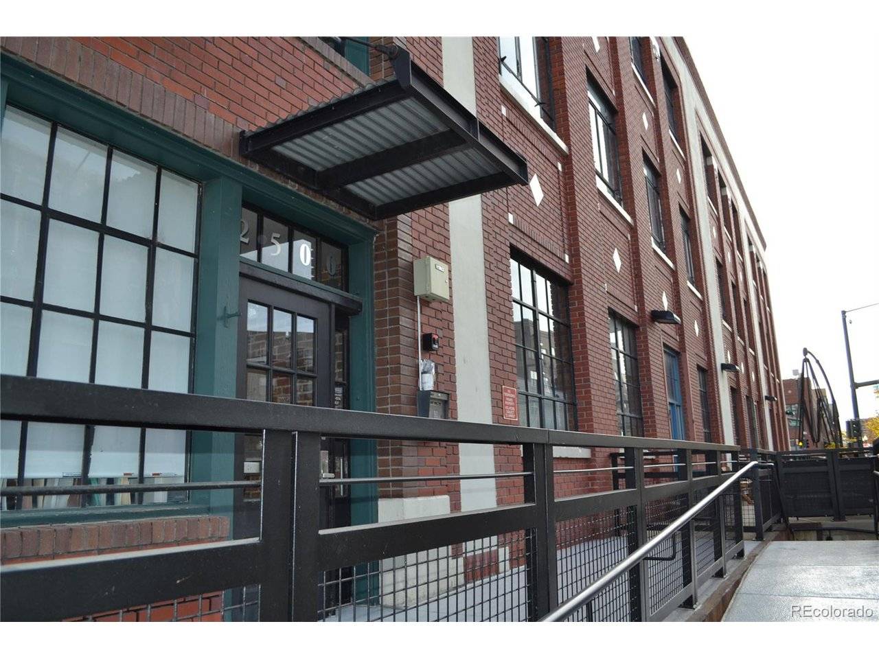 2500 Walnut #306, Denver, CO 80205