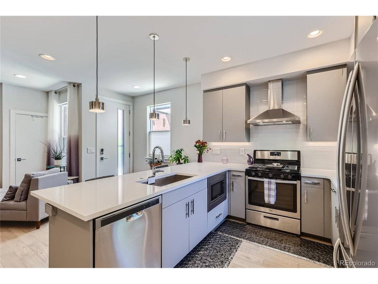 1424 Knox, Denver, CO 80204
