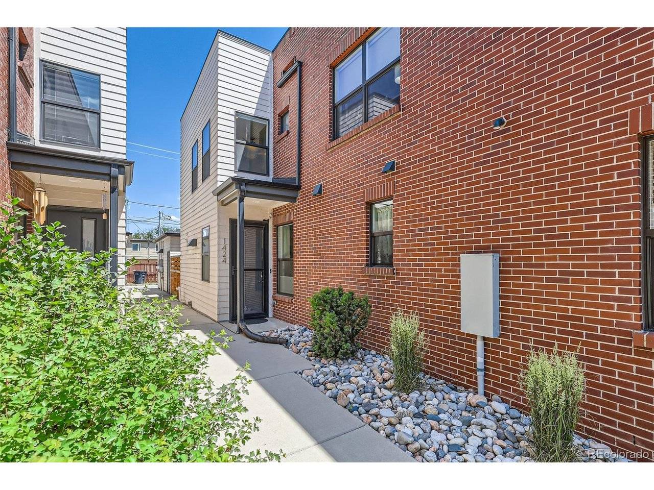 1424 Knox, Denver, CO 80204