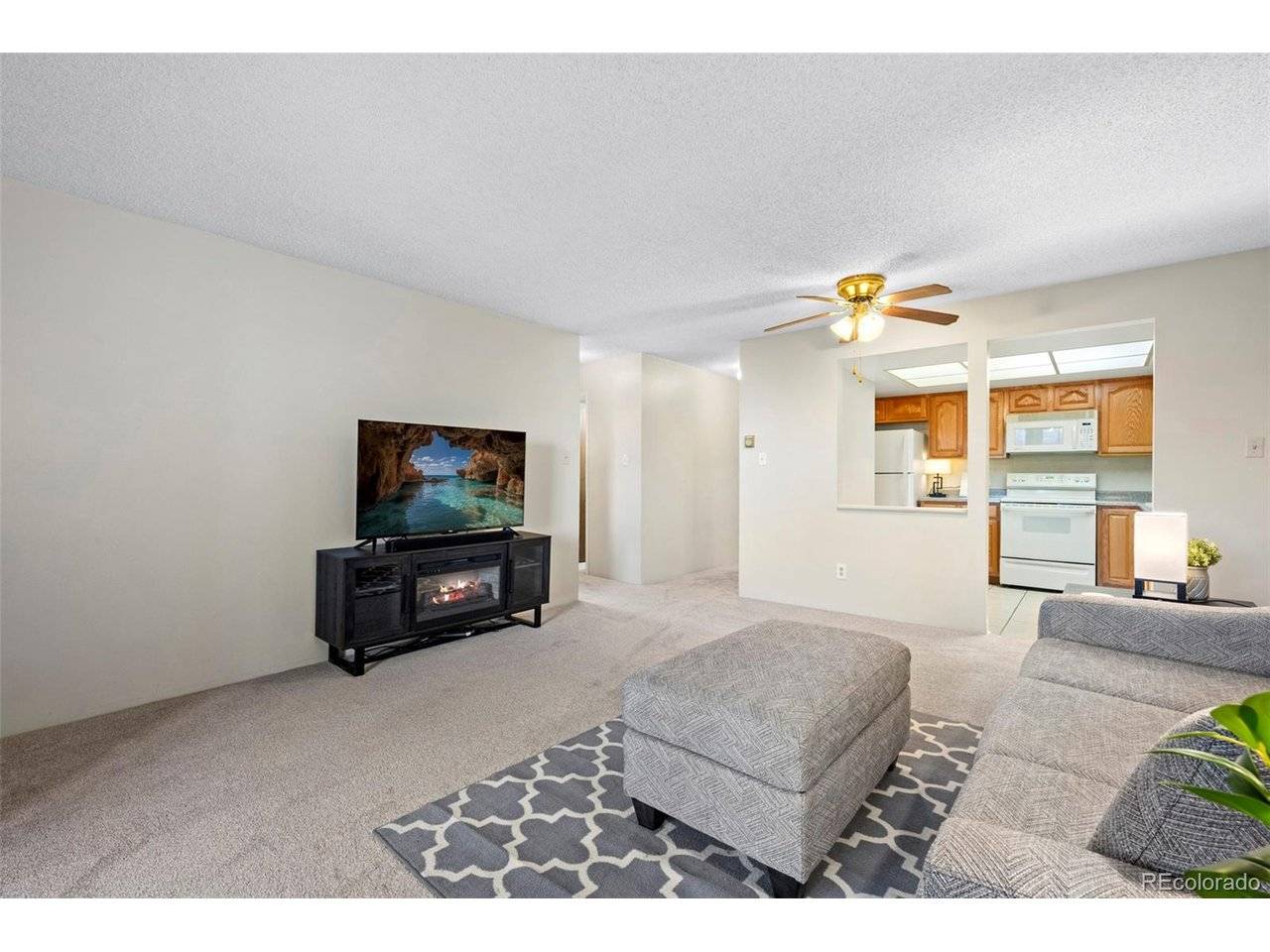 13992 E Marina #407, Aurora, CO 80014