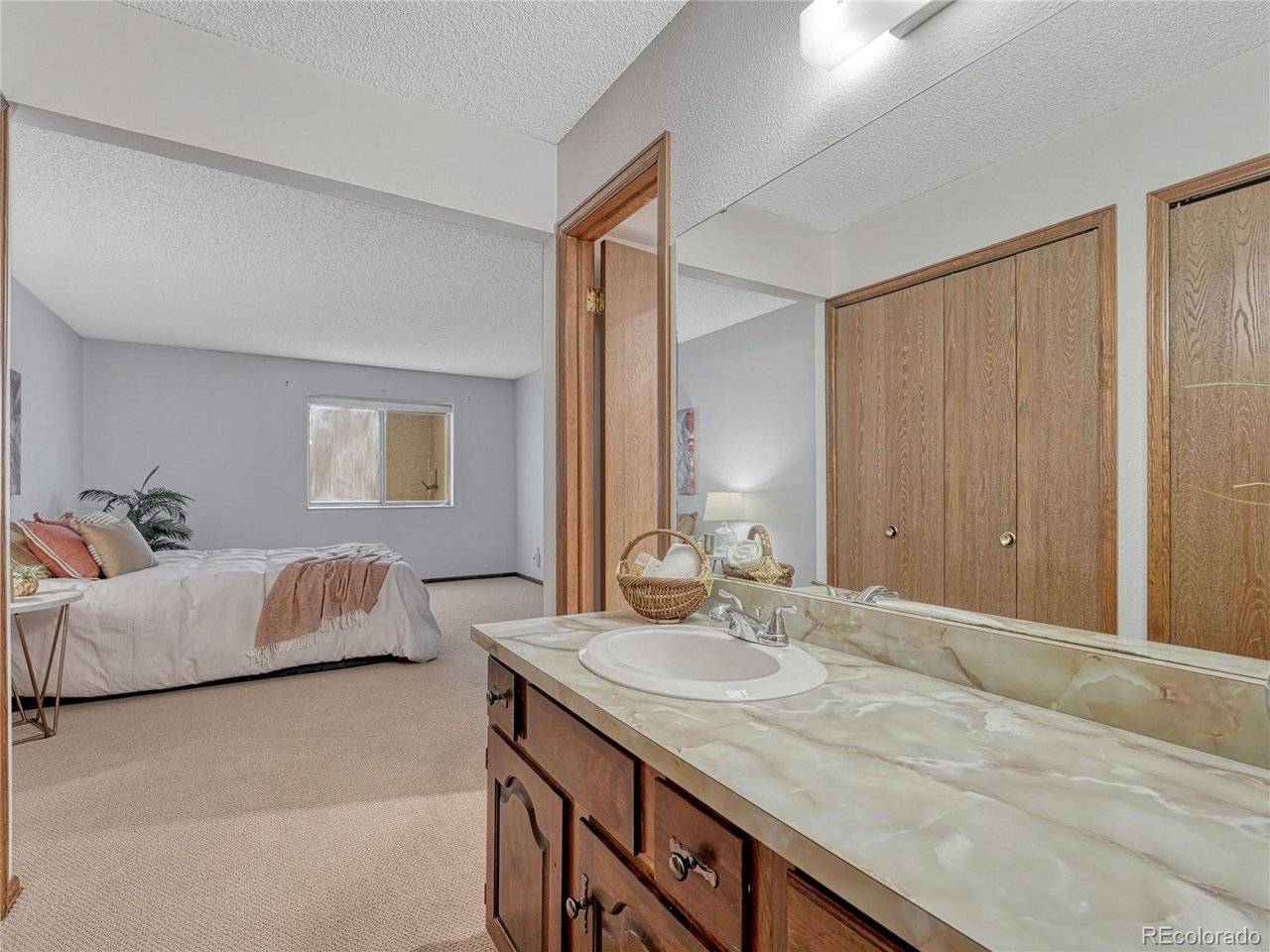 1146 Fontmore #A, Colorado Springs, CO 80904