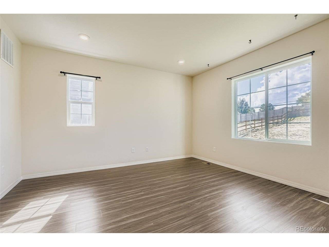4644 High Springs, Colorado Springs, CO 80917