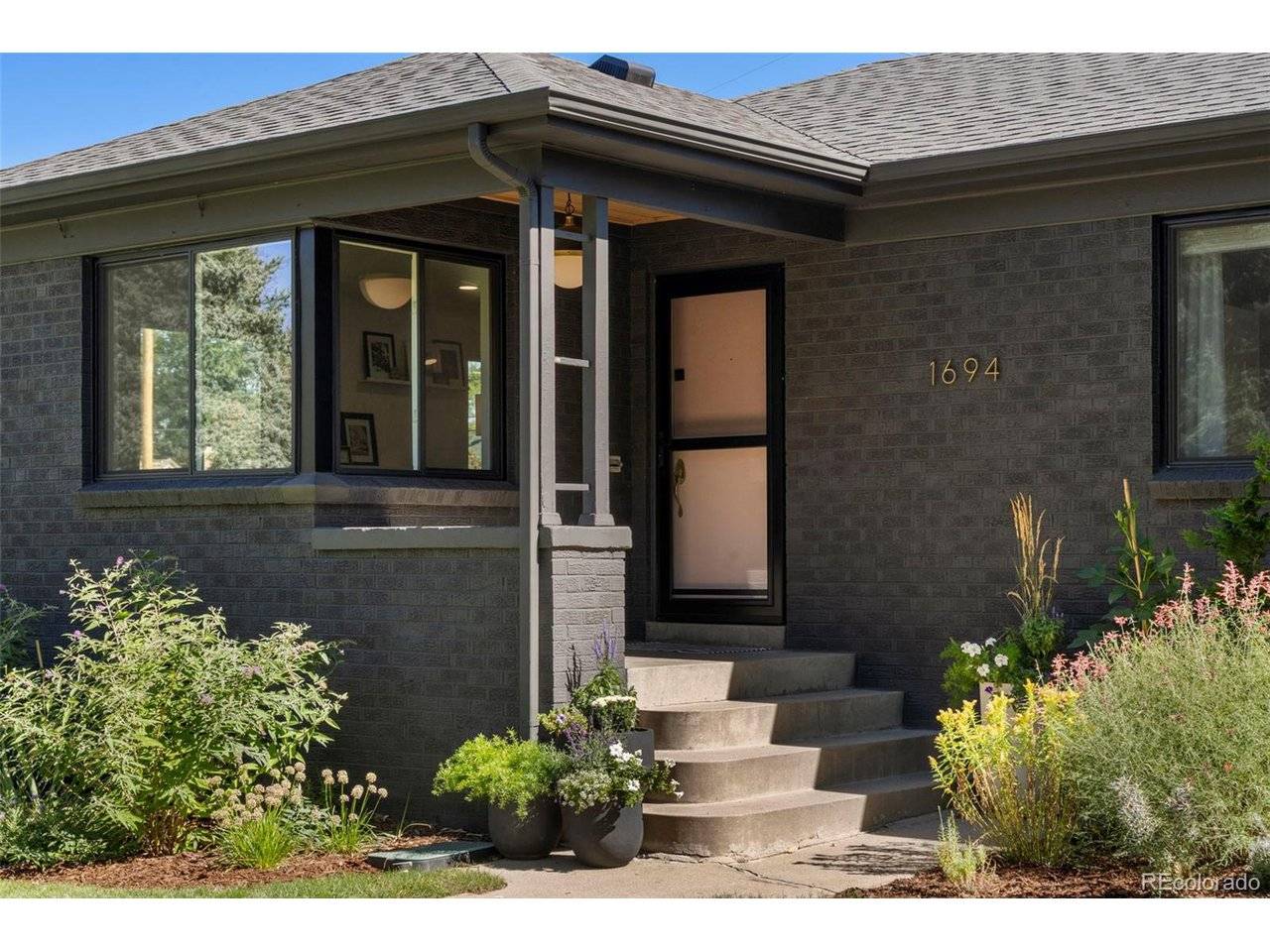 1694 Niagara, Denver, CO 80220