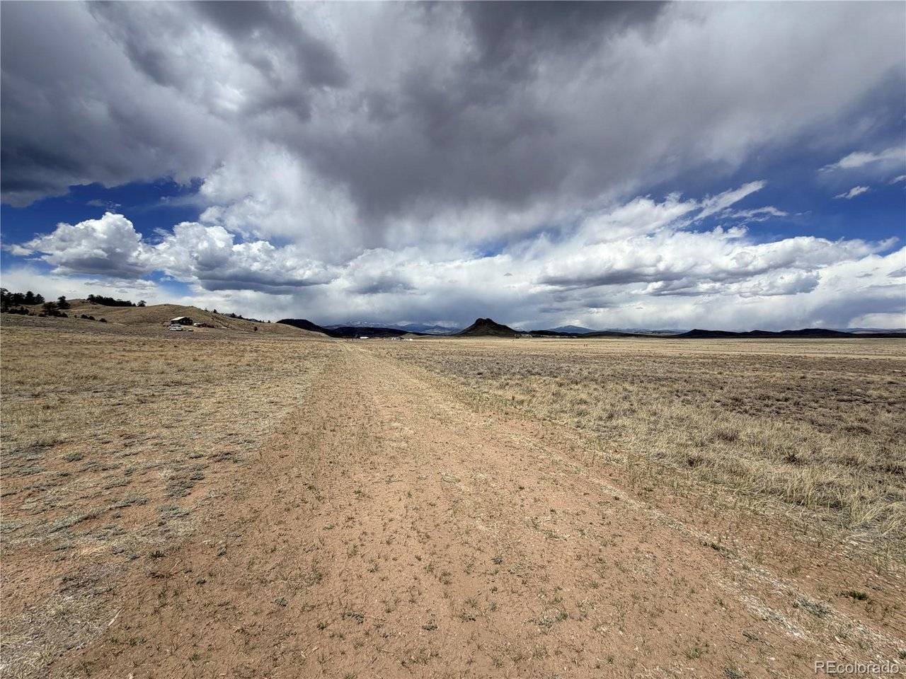 1192 Corral, Hartsel, CO 80449