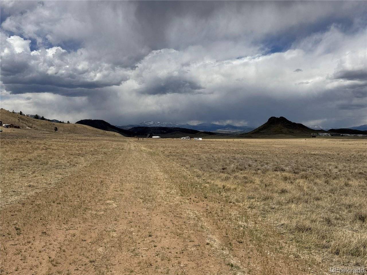 1192 Corral, Hartsel, CO 80449