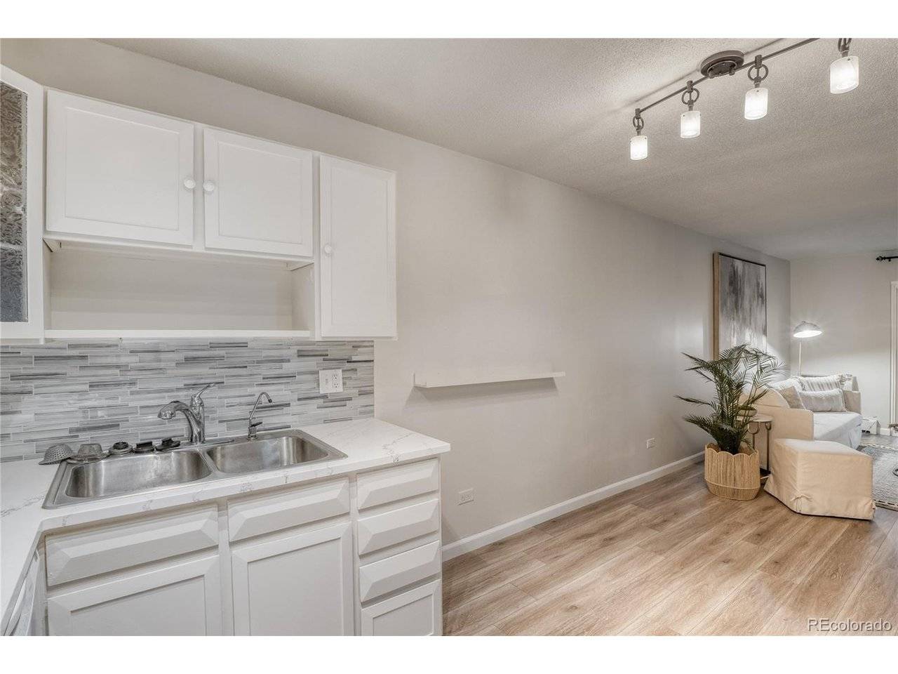 680 S Alton #1B, Denver, CO 80247