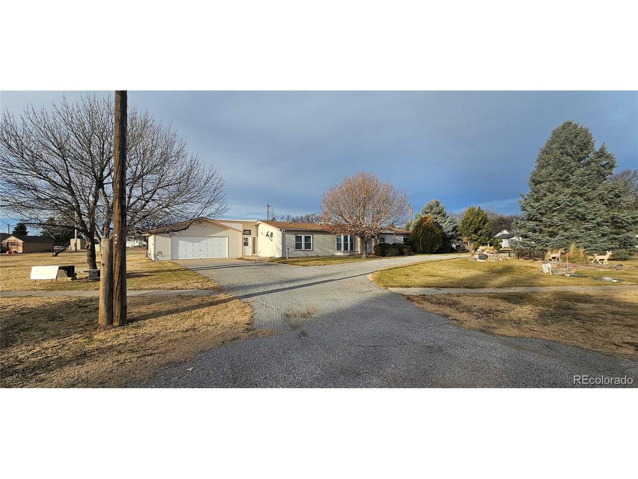 401 Iowa, Seibert, CO 80834