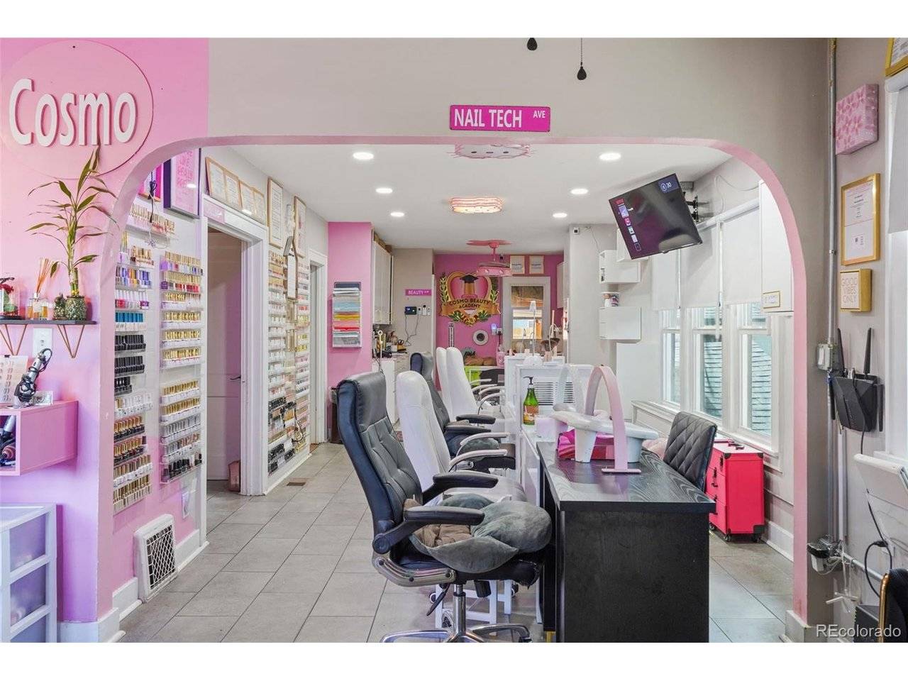 1530 Geneva, Aurora, CO 80010