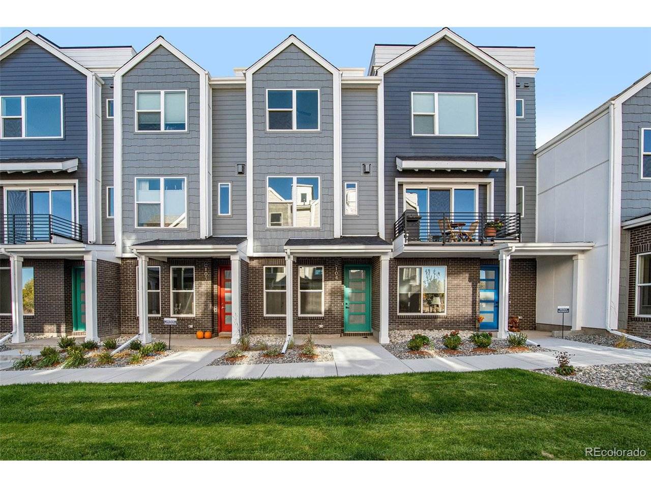 888 S Valentia #14-104, Denver, CO 80247