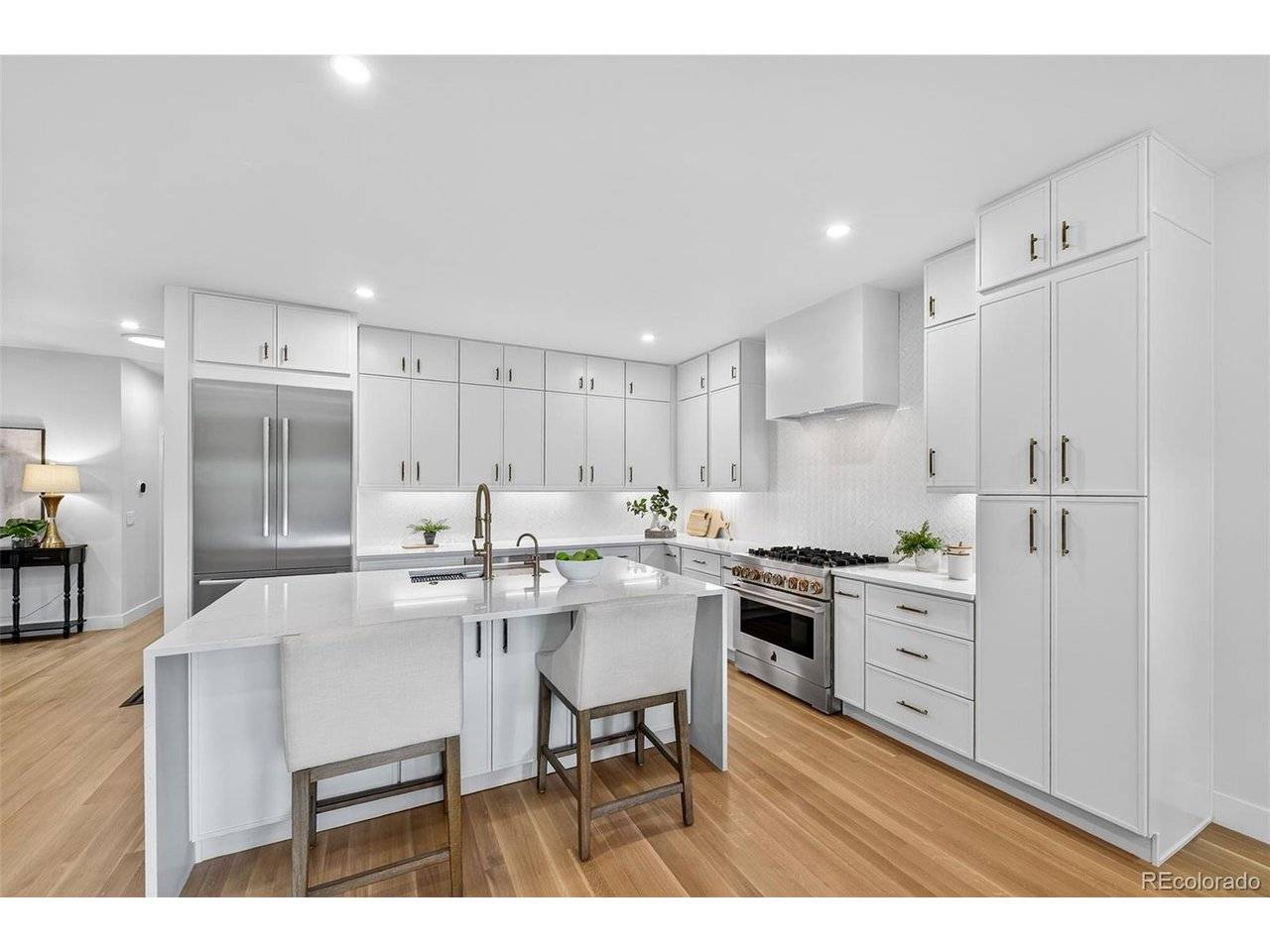 2552 E Alameda #104, Denver, CO 80209