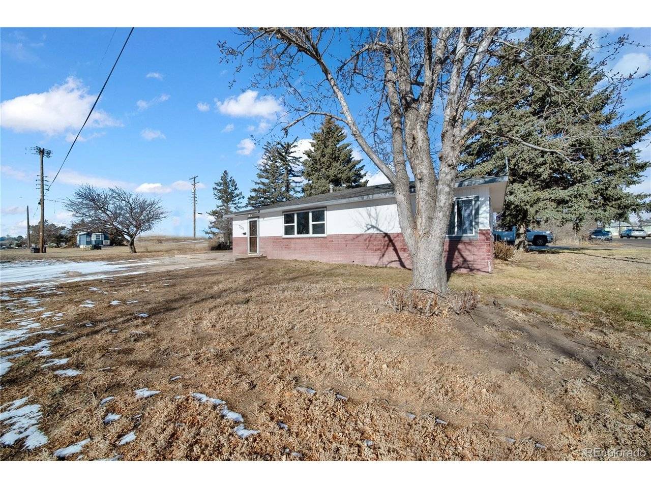 701 4th, Akron, CO 80720