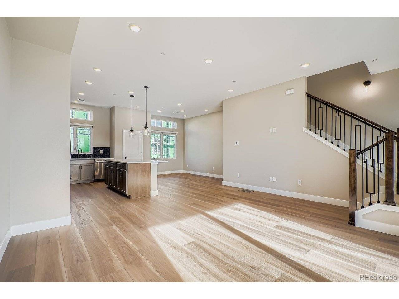 15563 W Washburn, Lakewood, CO 80228