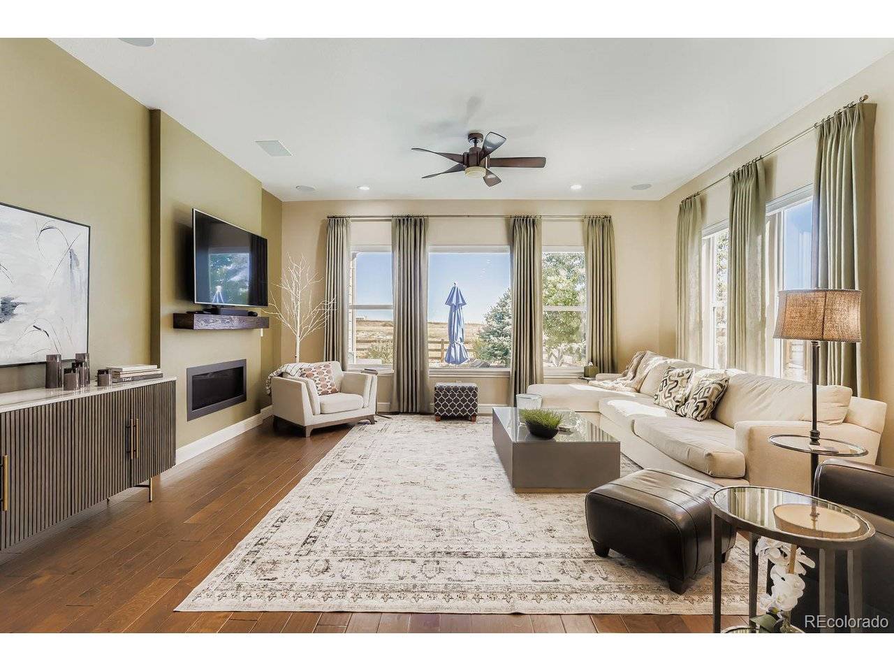 8275 Moss, Arvada, CO 80007