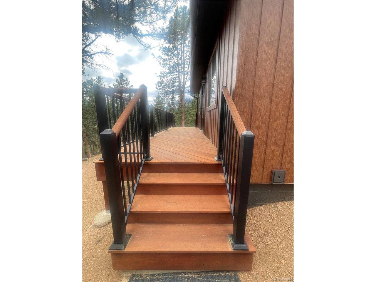 110 Wallace, Florissant, CO 80816