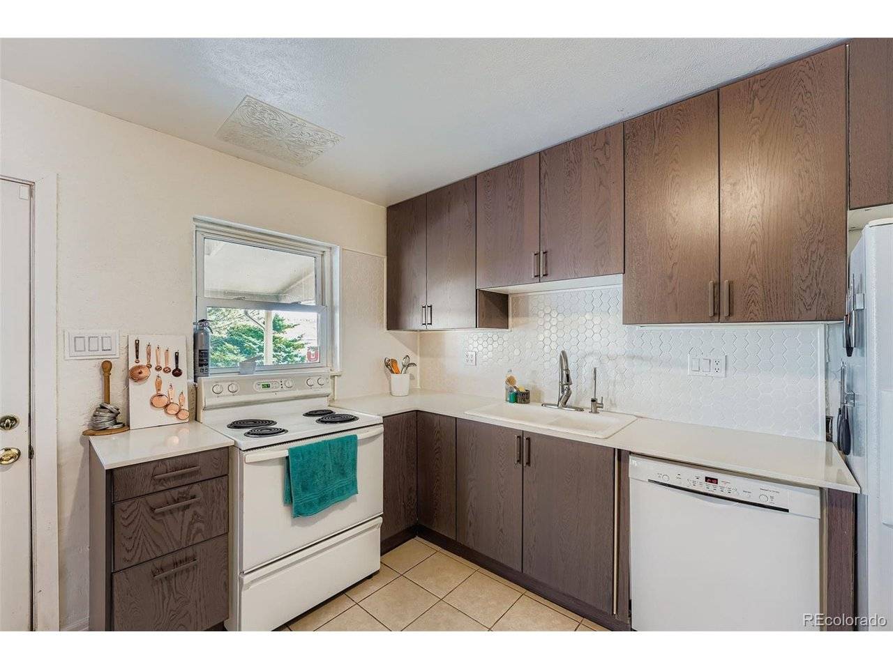 1072 Racine, Aurora, CO 80011