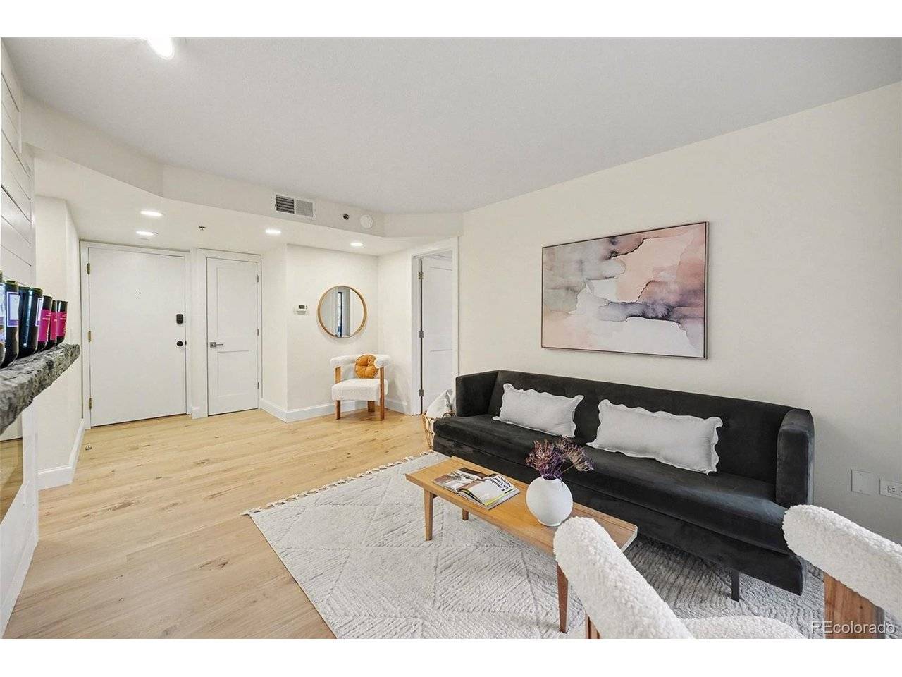 350 Detroit #209, Denver, CO 80206