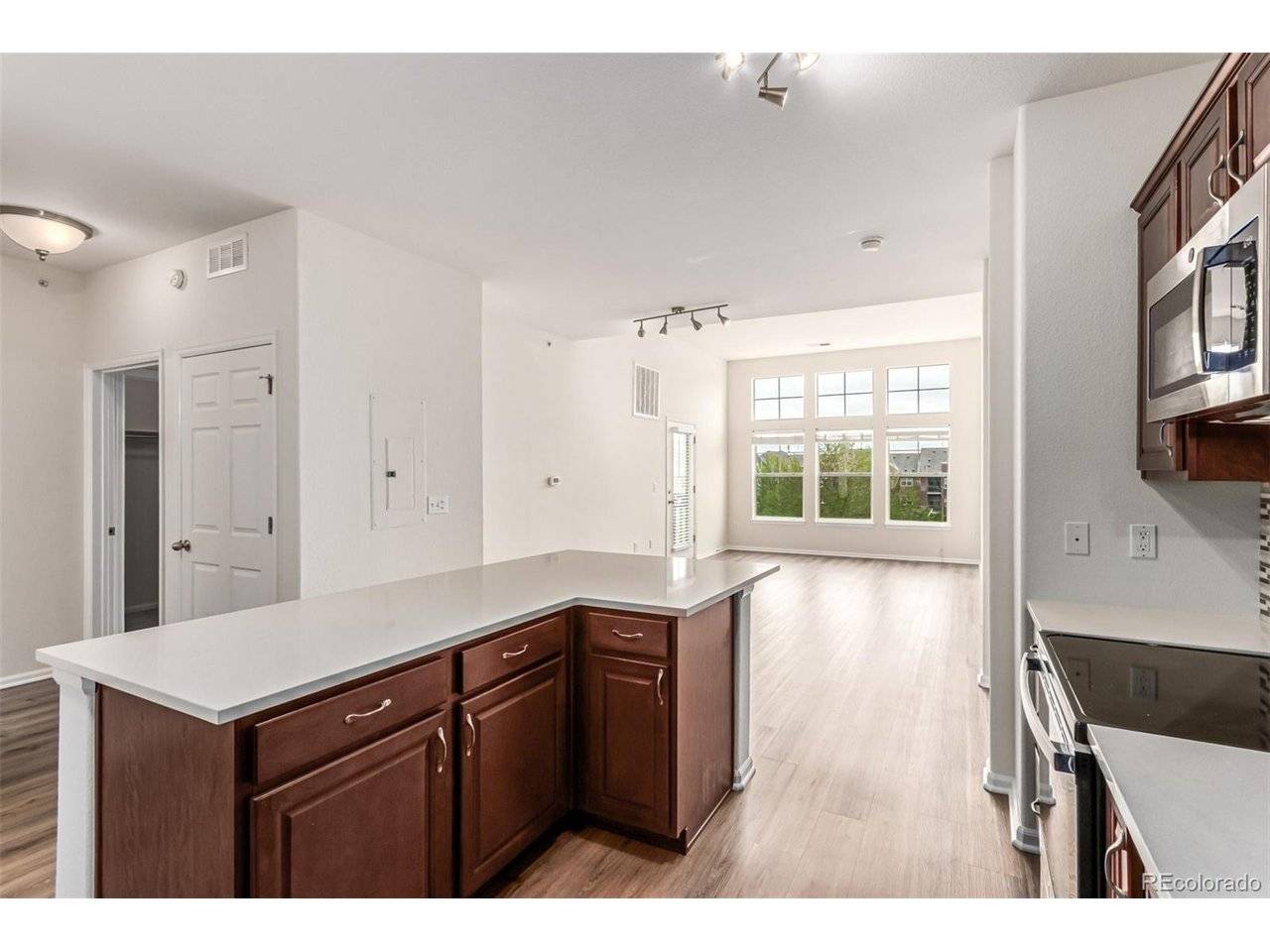 9633 E 5th #10304, Denver, CO 80230