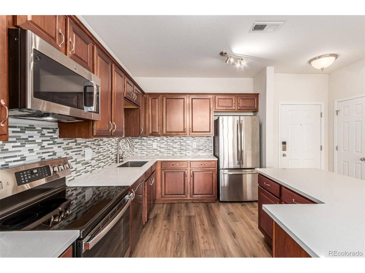 9633 E 5th #10304, Denver, CO 80230