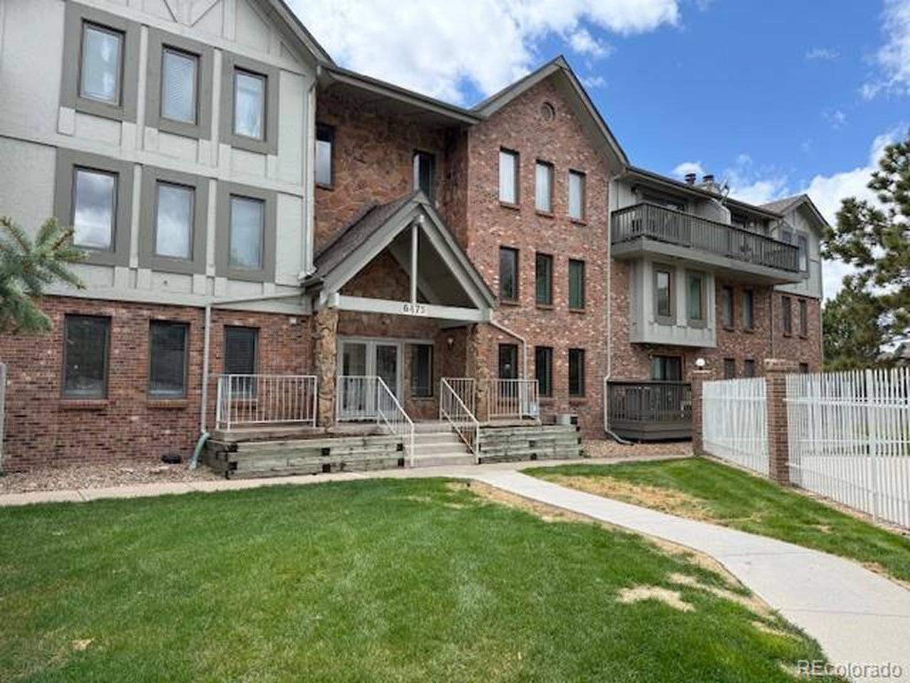 6475 S Dayton #102, Englewood, CO 80111