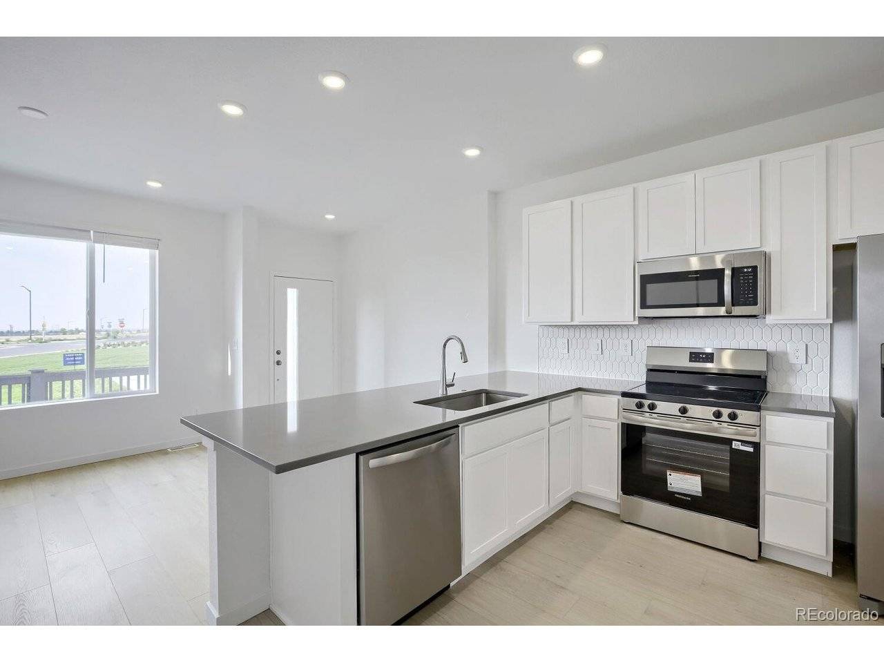 3045 Gladstone, Loveland, CO 80538
