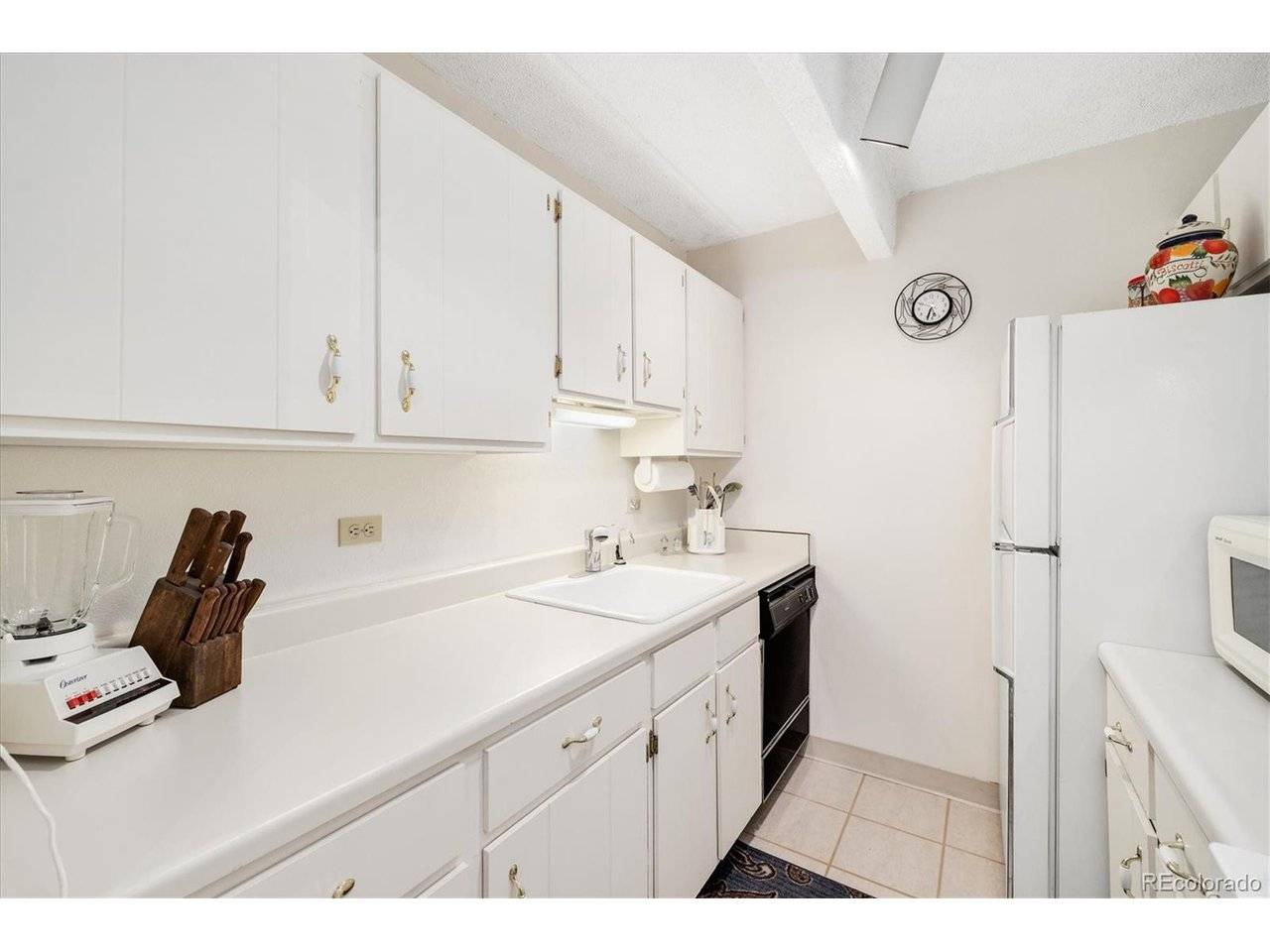 8060 E Girard #614, Denver, CO 80231