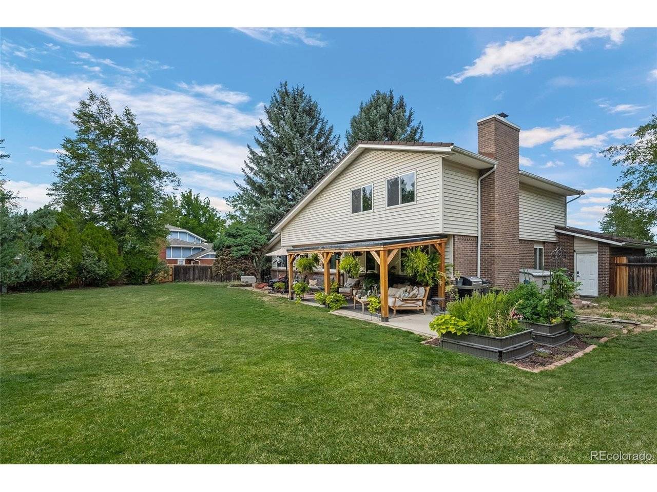 7602 W Elmhurst, Littleton, CO 80128