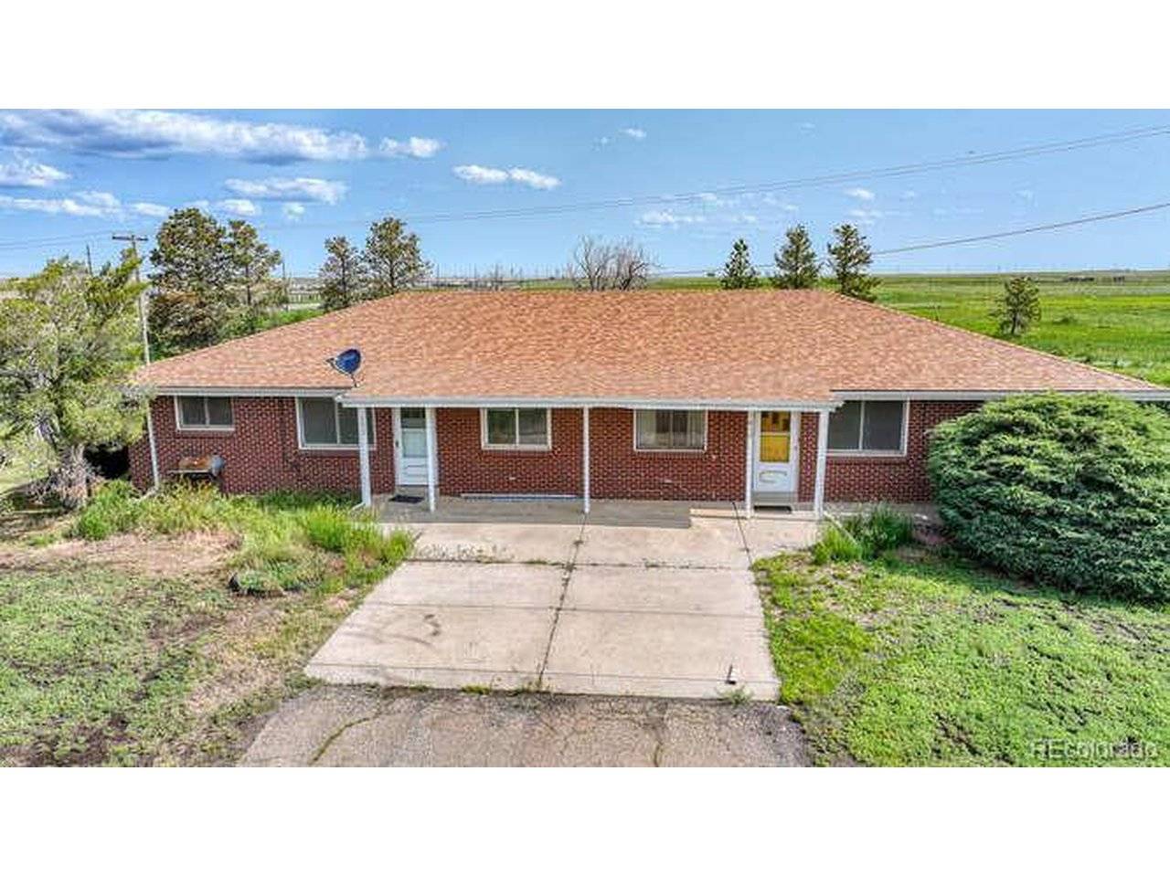 1614 N Manila, Bennett, CO 80102