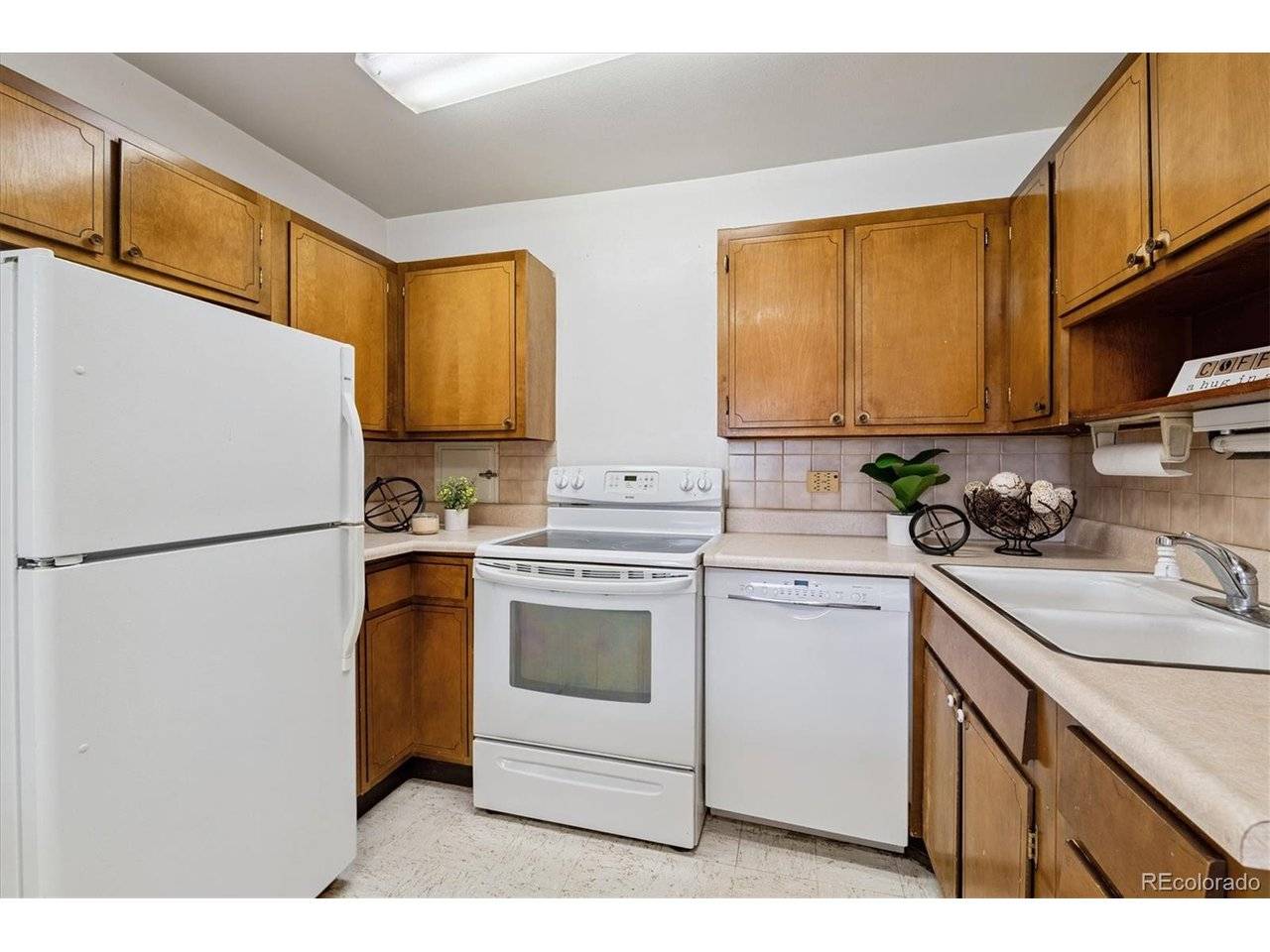 610 S Clinton #10B, Denver, CO 80247