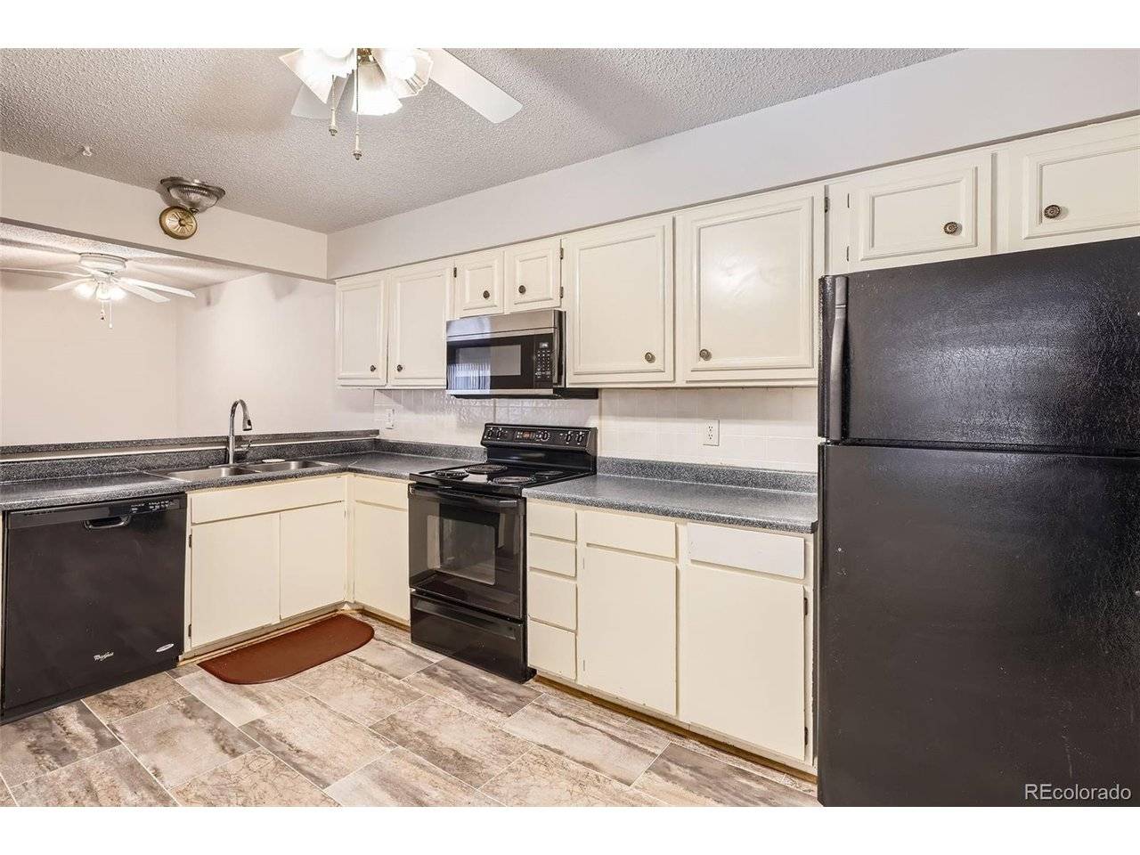 2215 E Geddes #P08, Littleton, CO 80122