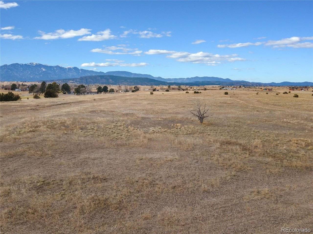 1122 Little Snake Dr, Colorado City, CO 81019