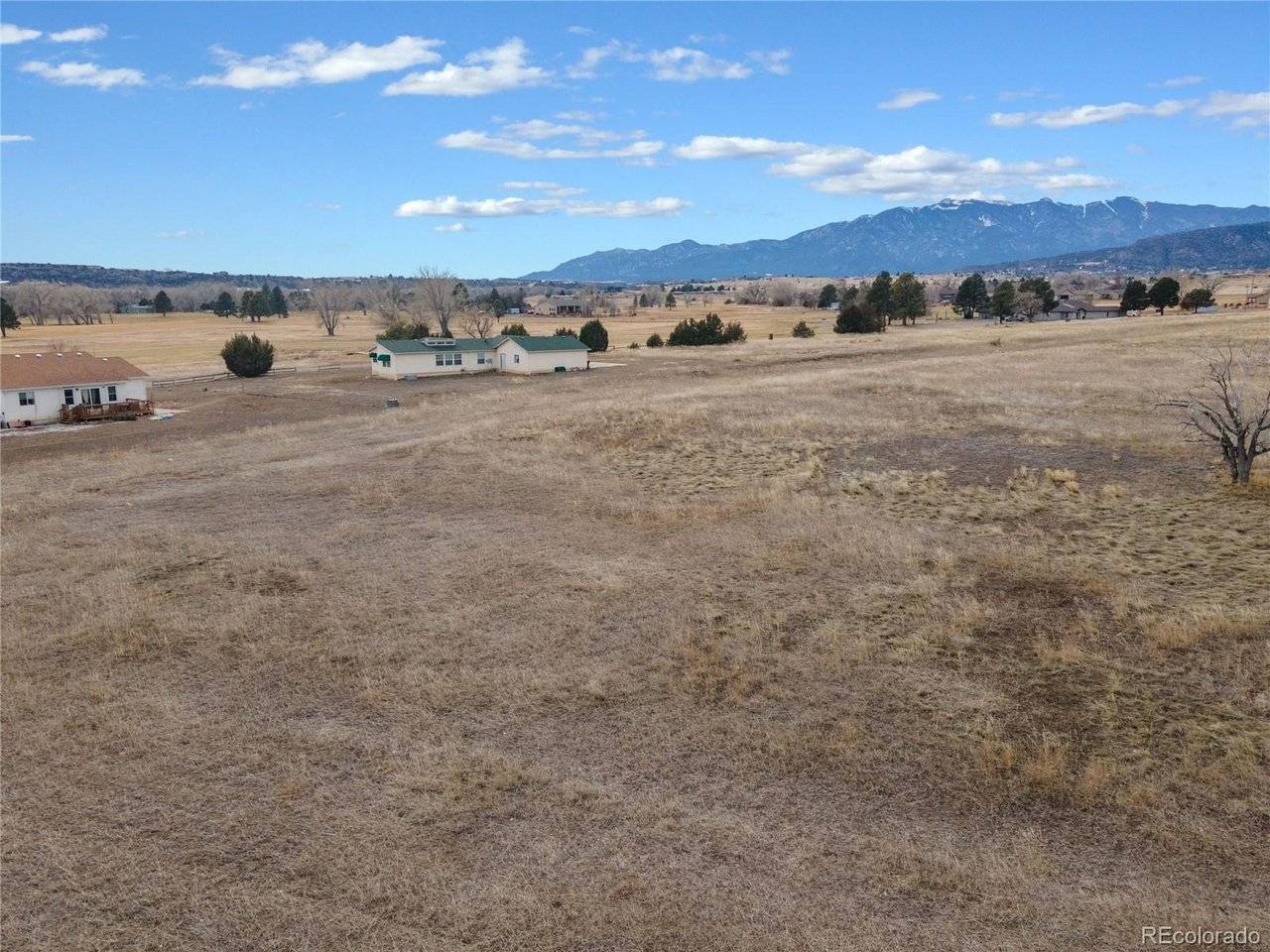 1122 Little Snake Dr, Colorado City, CO 81019