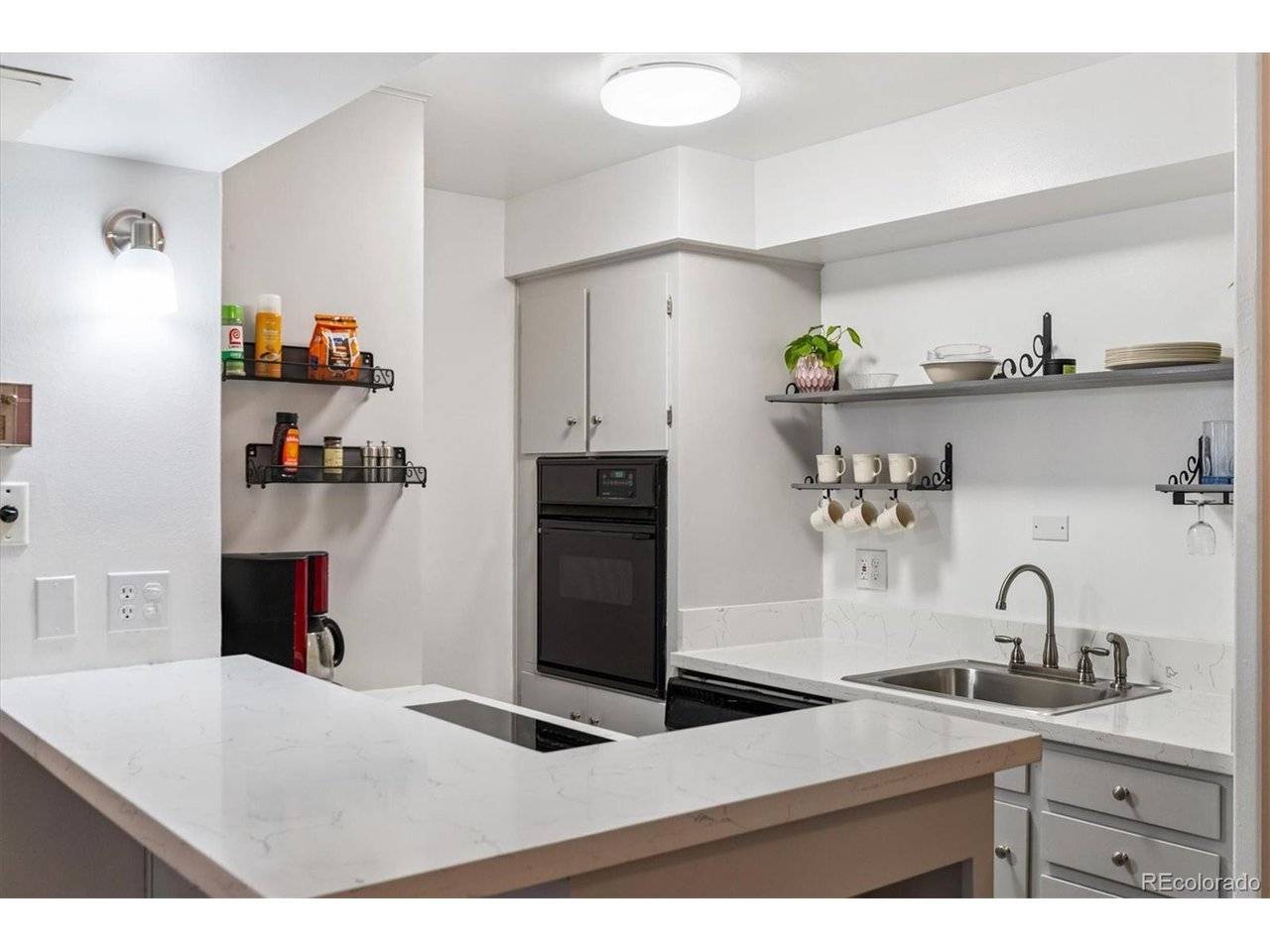 790 N Washington #305, Denver, CO 80203