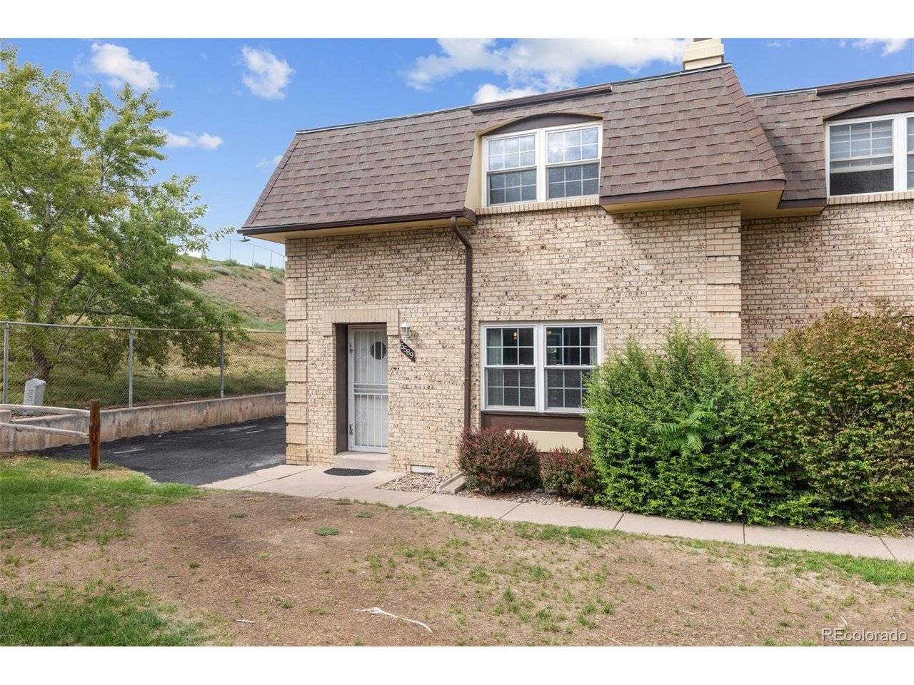 5589 S Lowell, Littleton, CO 80123