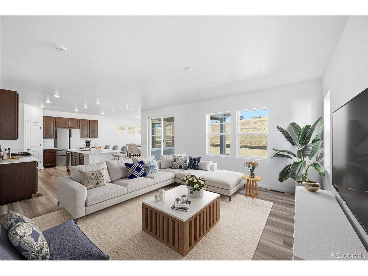 39803 Penn, Elizabeth, CO 80107