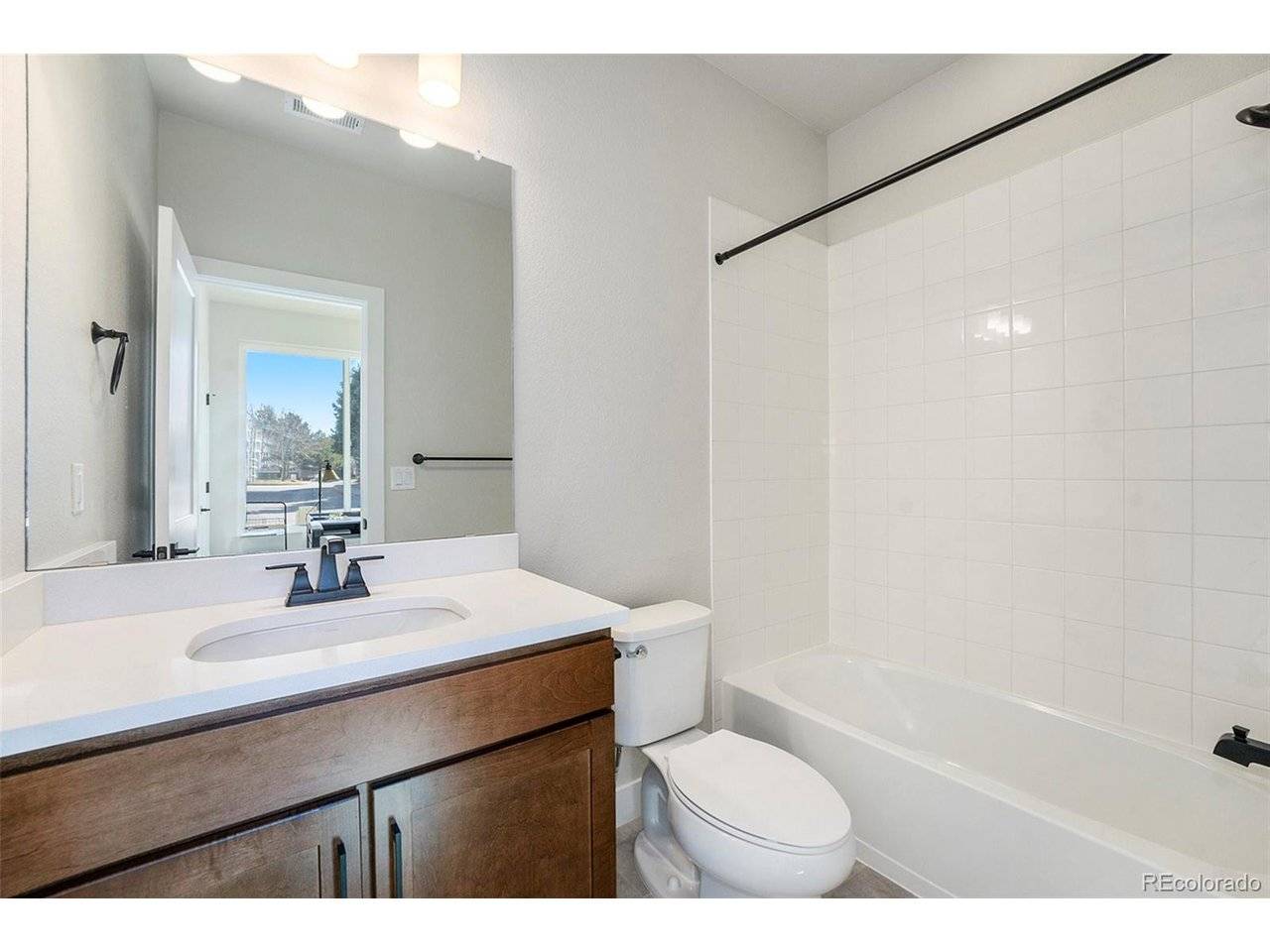 888 S Valentia #20-104, Denver, CO 80247