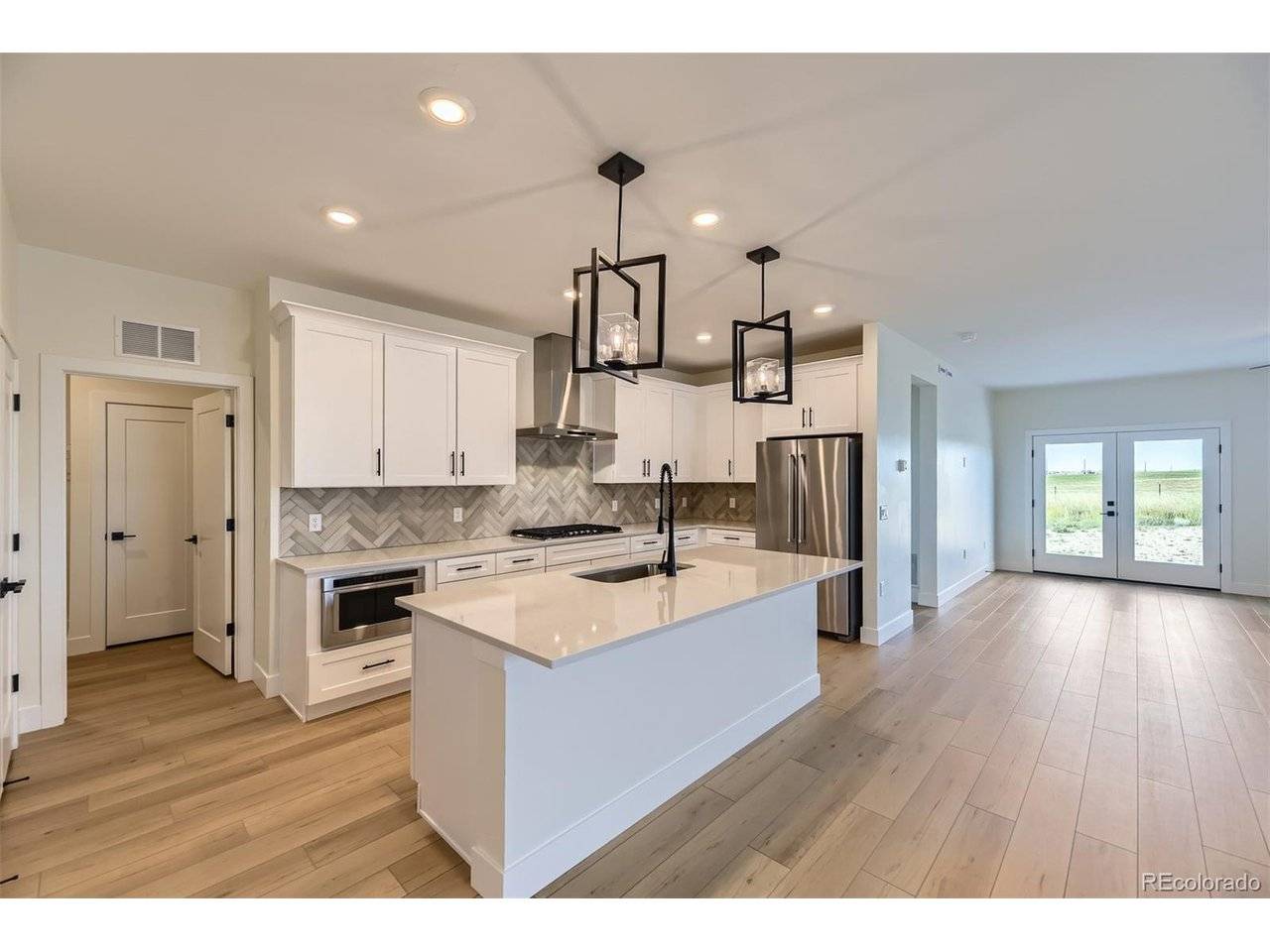 42998 Colonial, Elizabeth, CO 80107