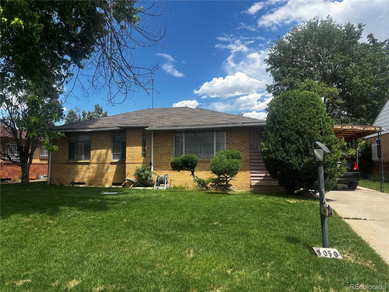 3050 Ivanhoe, Denver, CO 80207