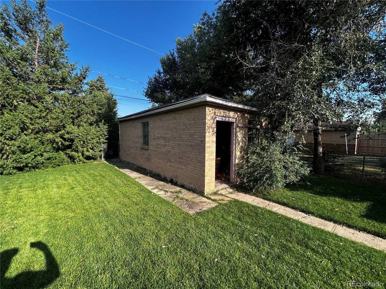 3050 Ivanhoe, Denver, CO 80207