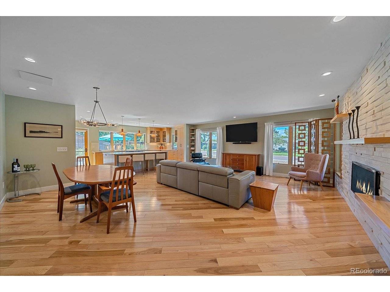 1930 S Newport, Denver, CO 80224