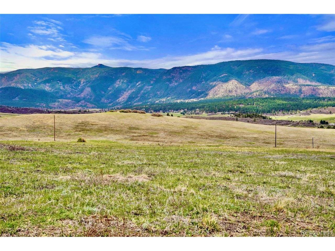 3 S Perry Park, Larkspur, CO 80118
