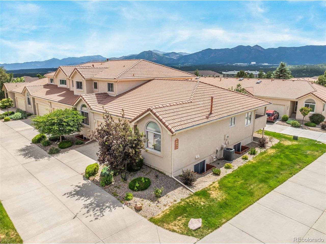 214 Luxury, Colorado Springs, CO 80921