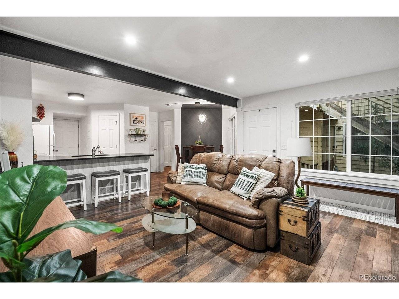 910 S Dahlia #A, Denver, CO 80246