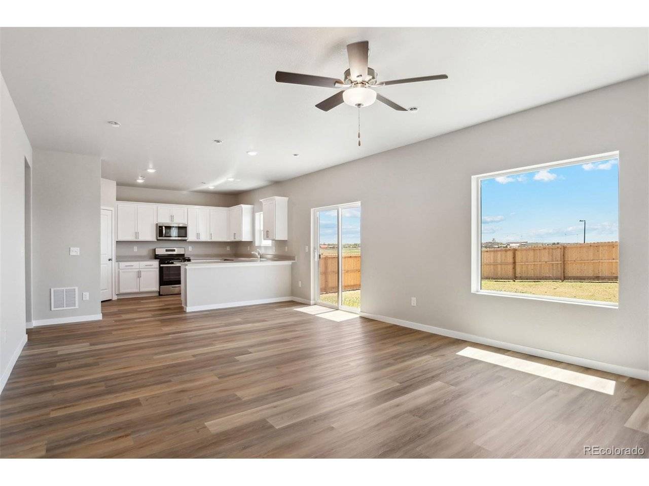 48165 Shetland, Bennett, CO 80102
