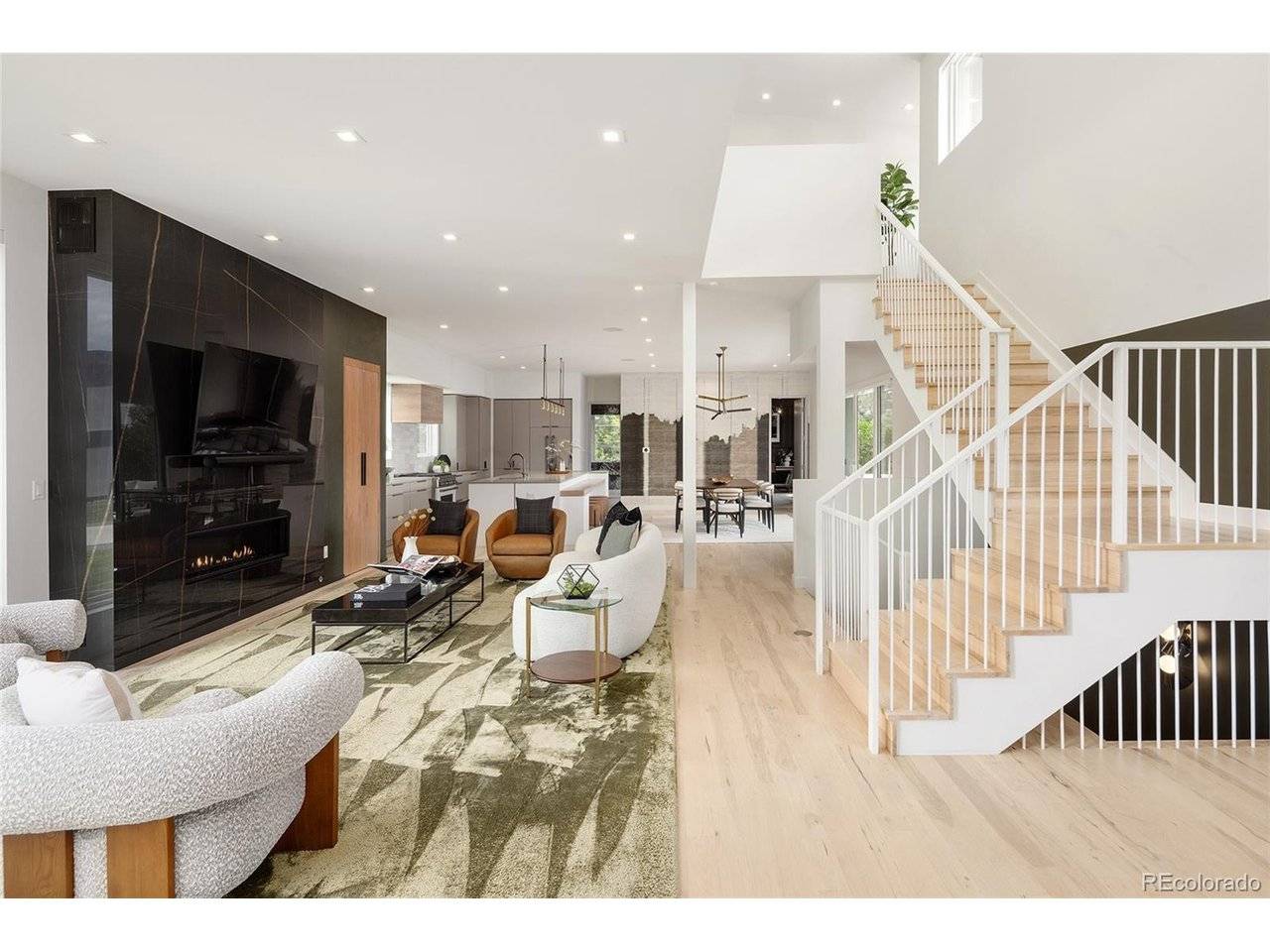 2560 Newcombe, Lakewood, CO 80215