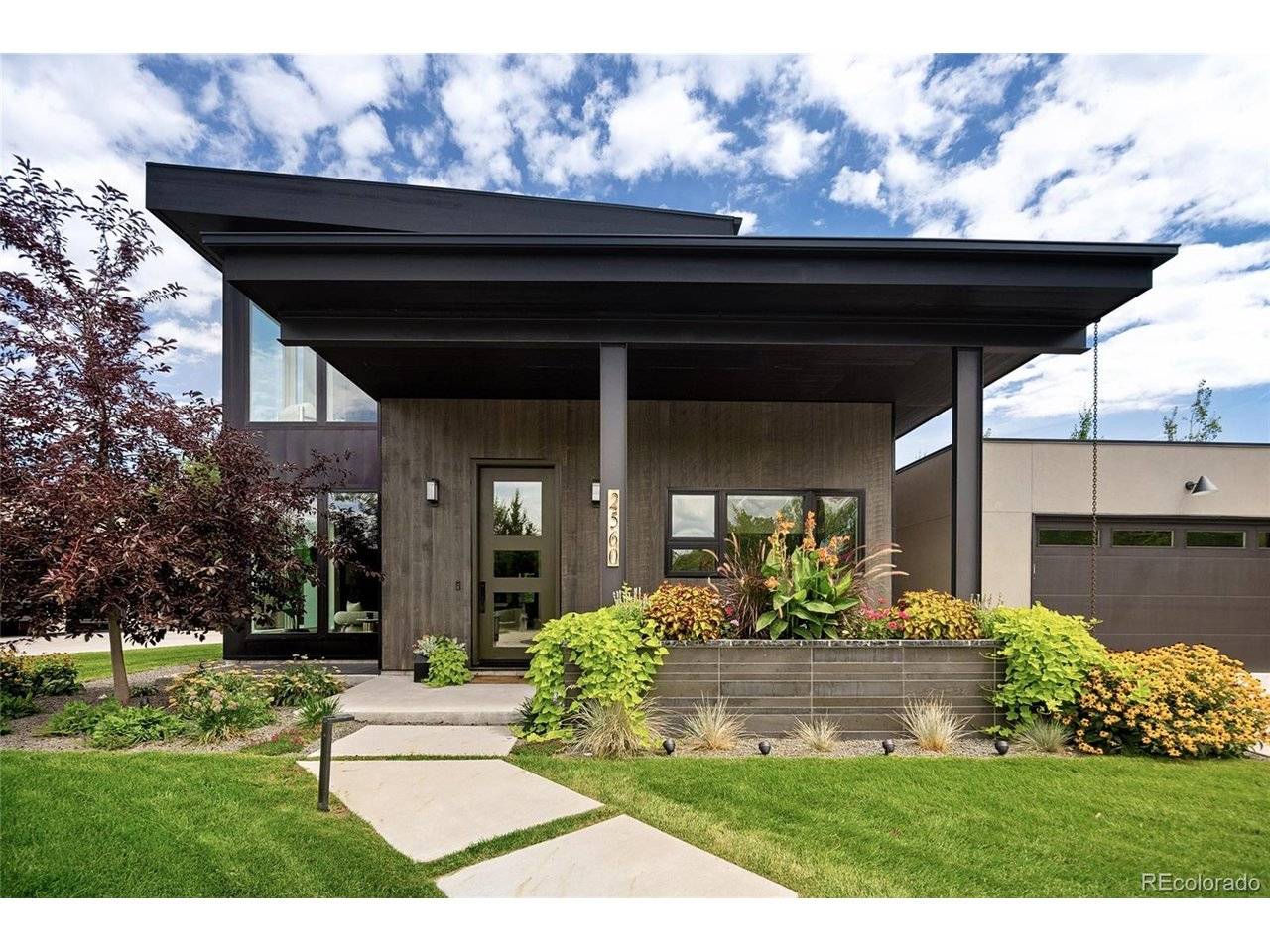 2560 Newcombe, Lakewood, CO 80215