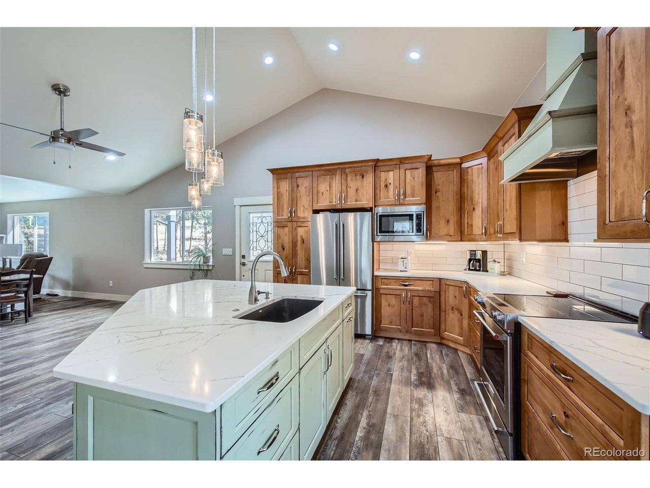 352 Peak View, Florissant, CO 80816