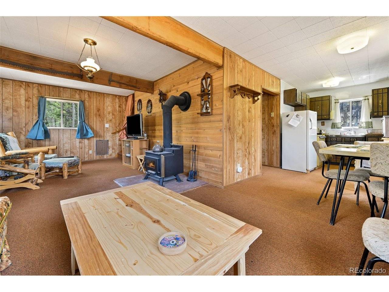 454 Eagle Rock, Florissant, CO 80816